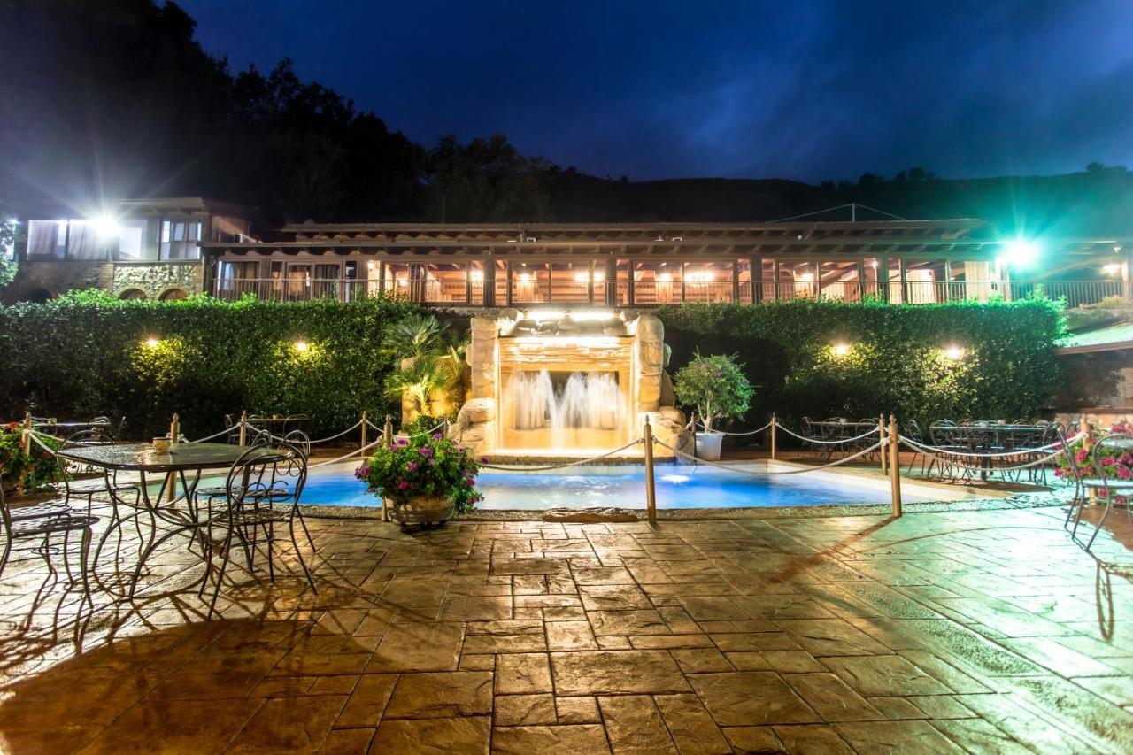 B & B Le Casette Sull'Albero Di Villa Alba メッシーナ エクステリア 写真