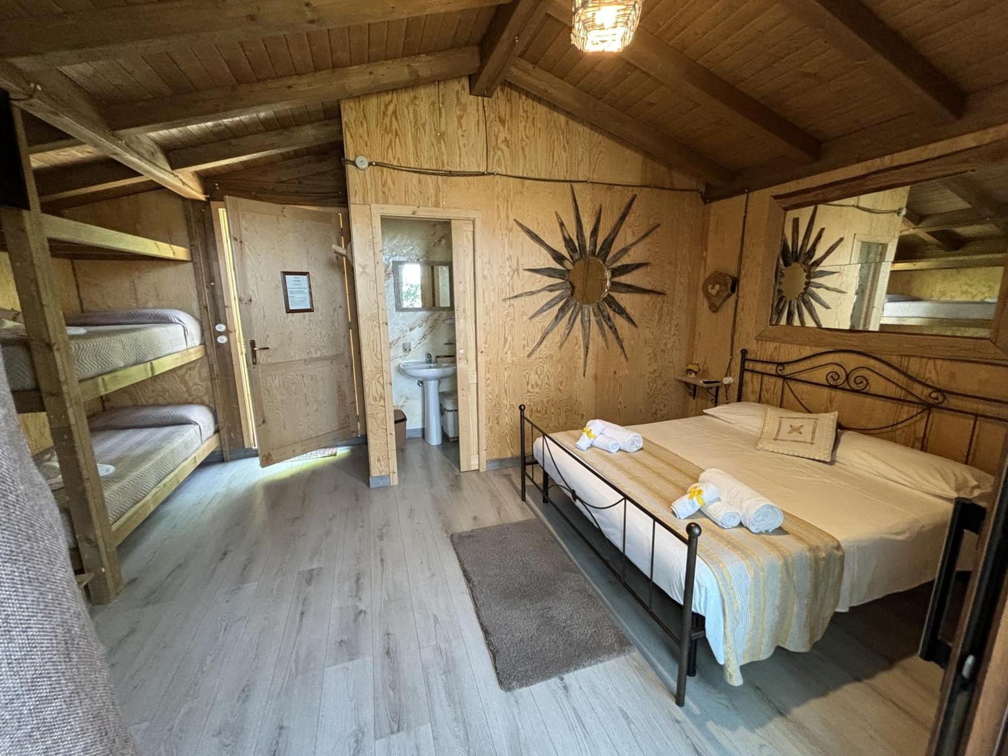 B & B Le Casette Sull'Albero Di Villa Alba メッシーナ エクステリア 写真