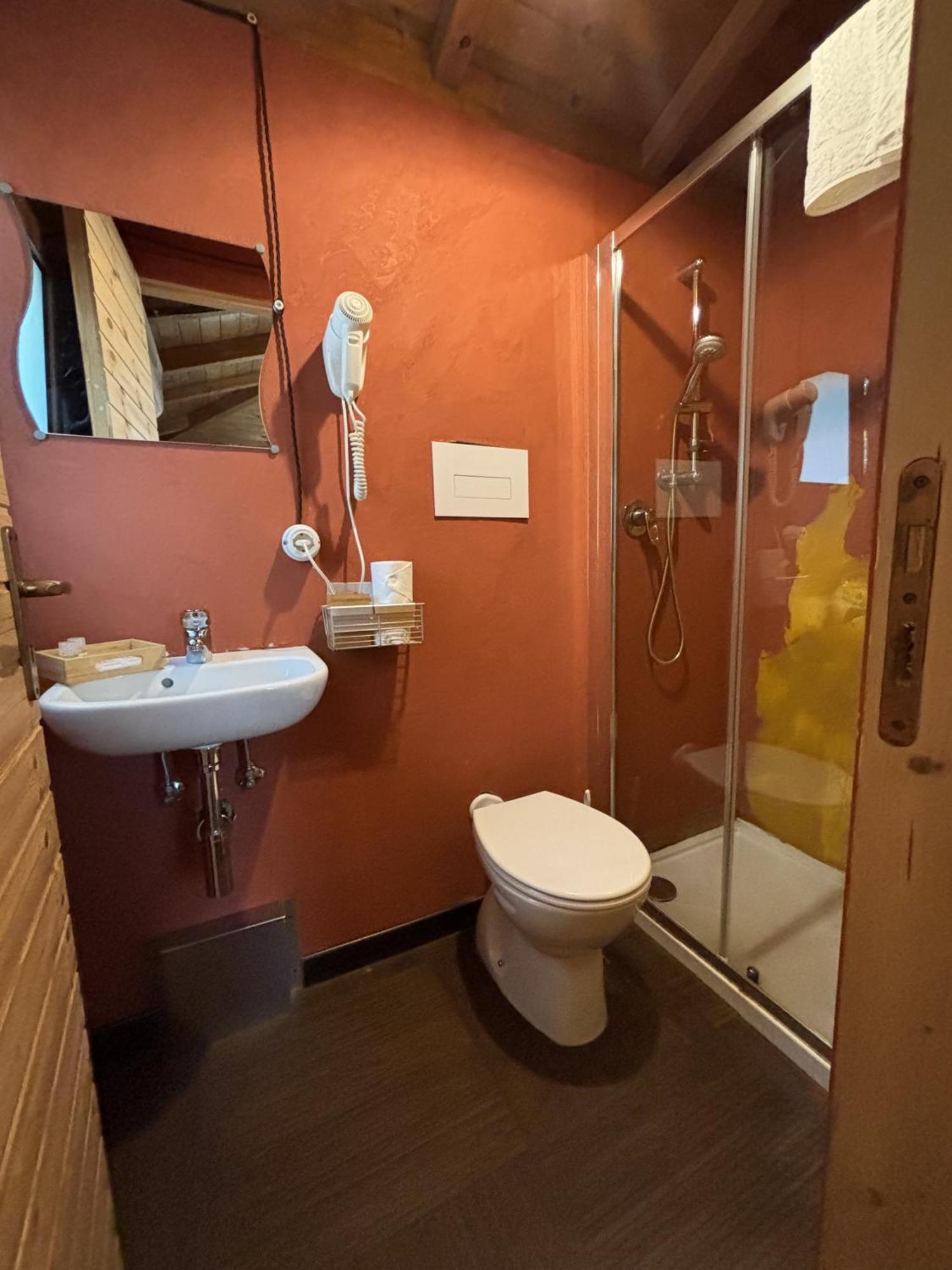 B & B Le Casette Sull'Albero Di Villa Alba メッシーナ エクステリア 写真