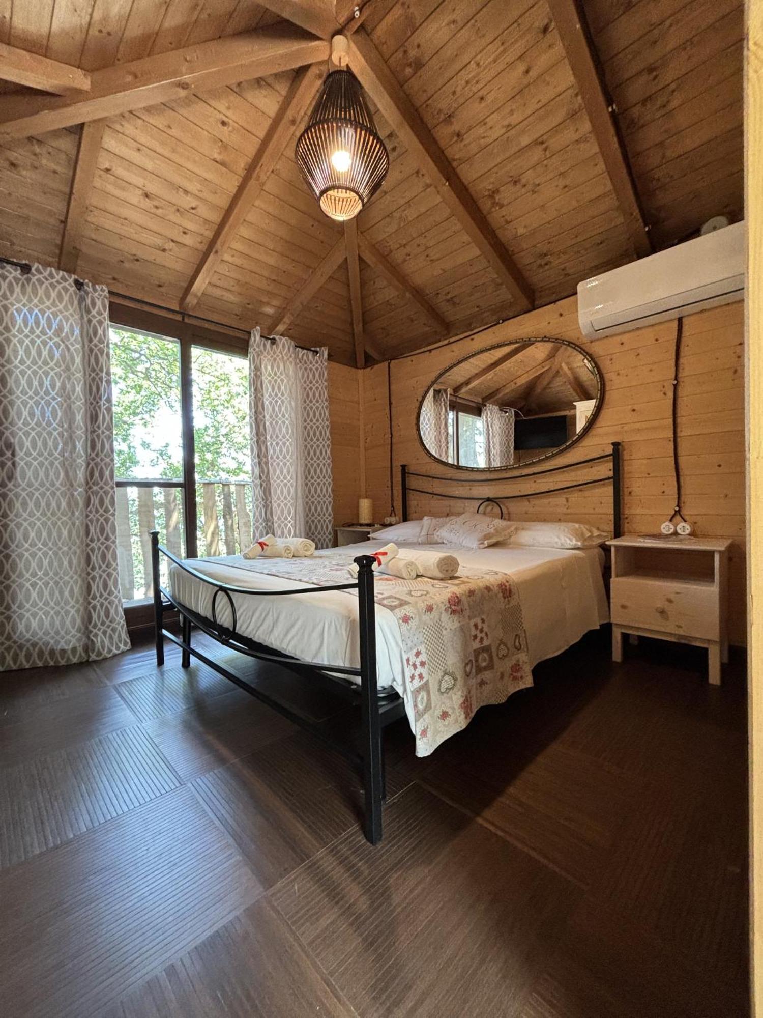 B & B Le Casette Sull'Albero Di Villa Alba メッシーナ エクステリア 写真